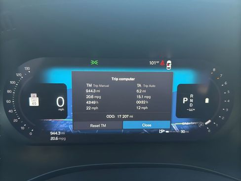 Used 2023 Volvo XC60 B5 Ultimate w/ Protection Package Premier image 17