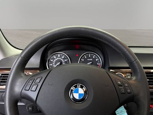 Used 2010 BMW 335i Sedan RWD image 17