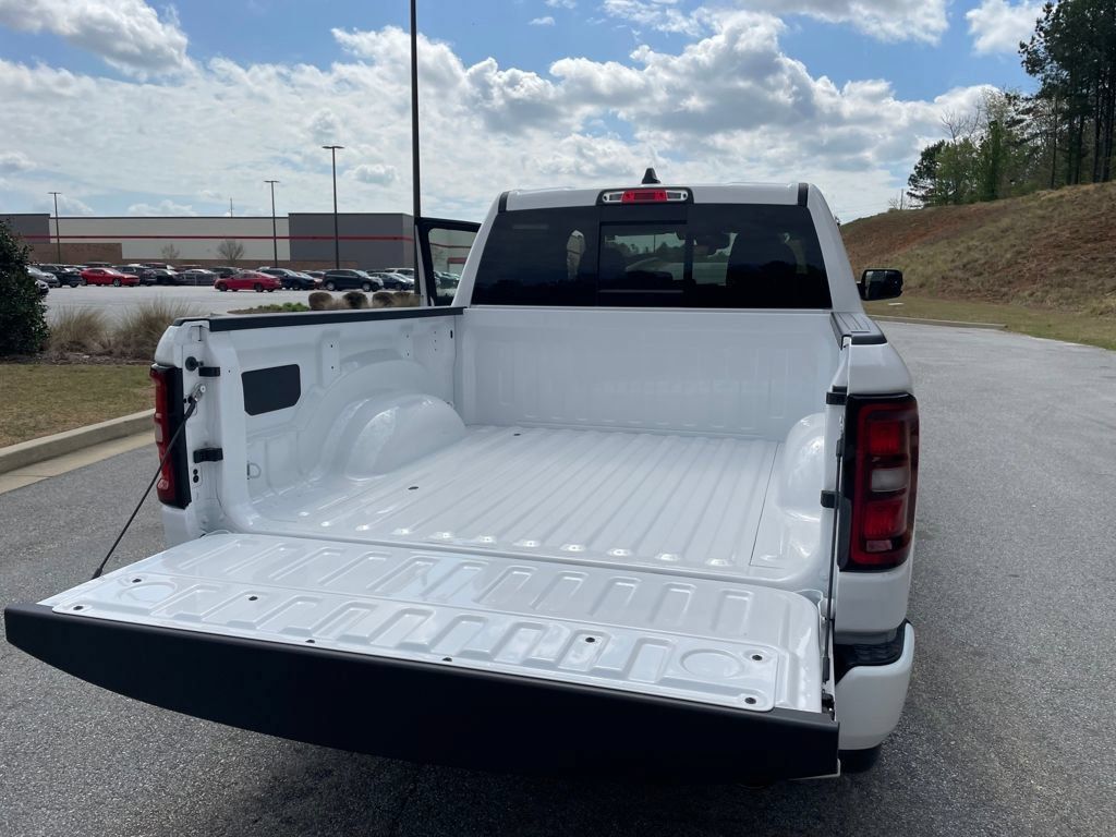 New 2026 RAM 1500 Big Horn AWD/4WD image 21