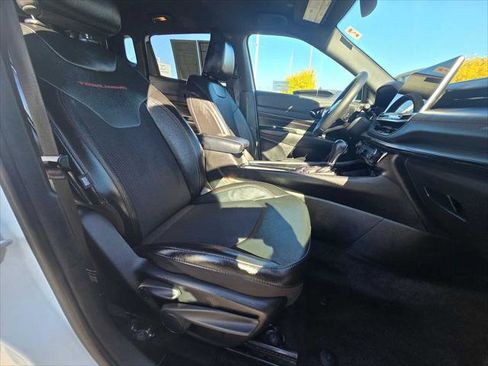 Used 2023 Jeep Compass Trailhawk image 11