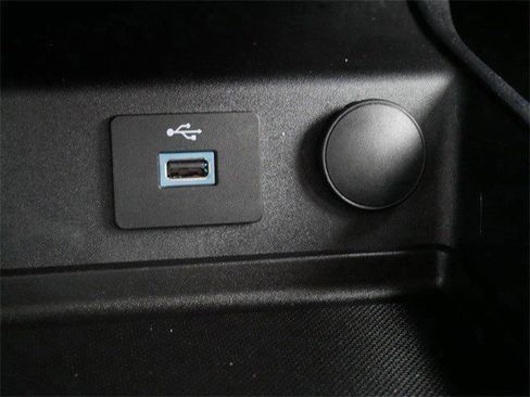 Used 2017 Ford Fusion S image 18