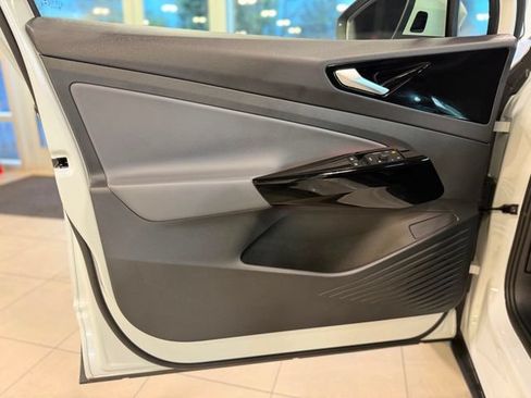 Used 2022 Volkswagen ID.4 Pro RWD image 17