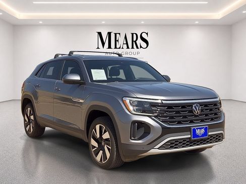 Used 2024 Volkswagen Atlas Cross Sport SE FWD image 7