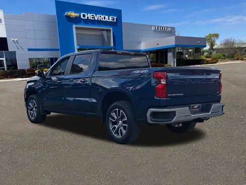 Used 2023 Chevrolet Silverado 1500 LT AWD/4WD image 25
