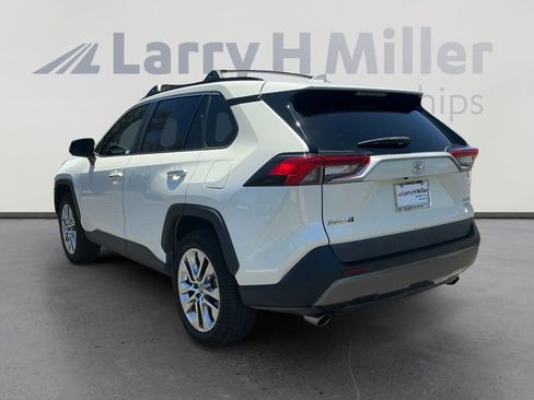 Certified 2021 Toyota RAV4 Limited AWD/4WD image 3