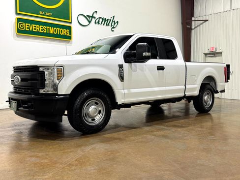 Used 2019 Ford F250 XL w/ Power Equipment Group image 13