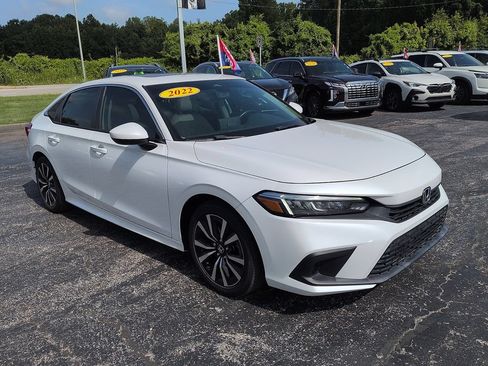 Used 2022 Honda Civic EX image 1