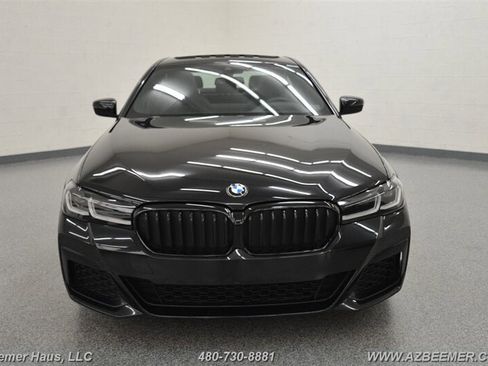 Used 2023 BMW 530i w/ M Sport Package RWD image 5
