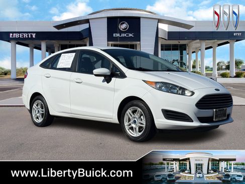 Used 2019 Ford Fiesta SE image 1