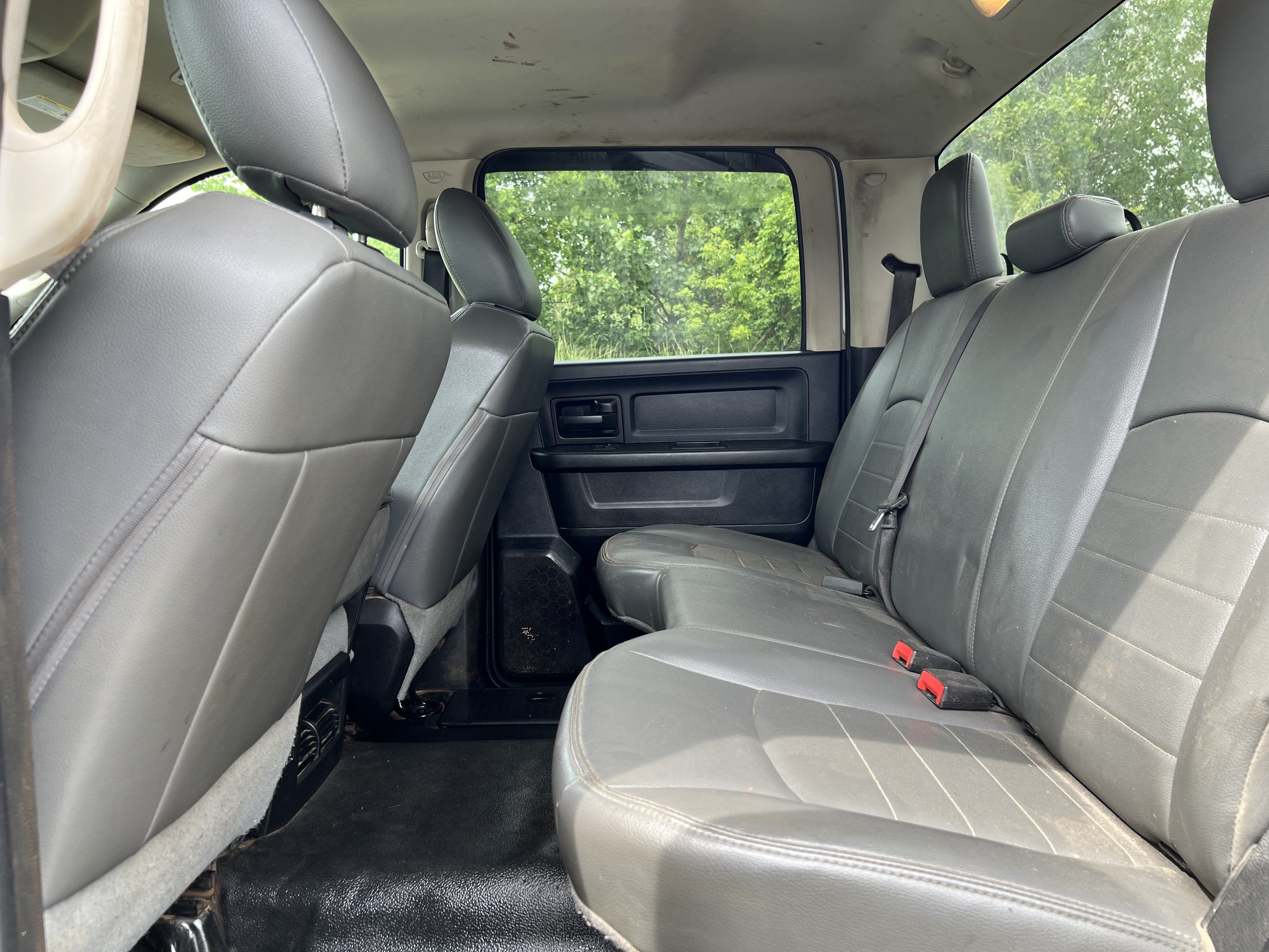 Used 2018 RAM 2500 Tradesman w/ Chrome Appearance Group AWD/4WD image 16