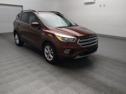 Used 2018 Ford Escape SE w/ SE Sync 3 Package image 13