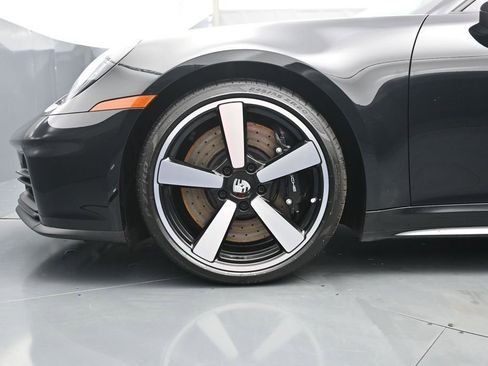 Certified 2026 Porsche 911 Targa 4S AWD/4WD image 7