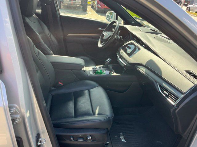 Used 2020 Cadillac XT4 Premium Luxury FWD image 30