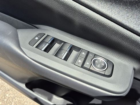 Certified 2026 Toyota Prius Plug-In Hybrid FWD image 13