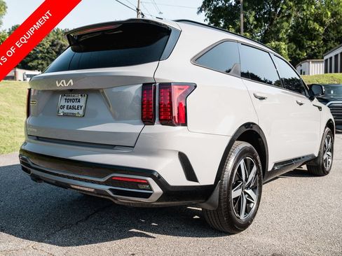 Used 2023 Kia Sorento EX w/ Panoramic Sunroof Package FWD image 8