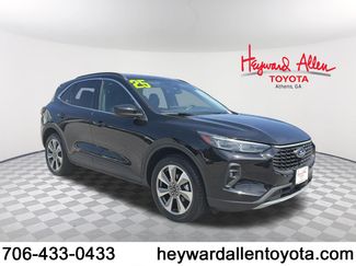 Used 2025 Ford Escape Platinum AWD/4WD video 1