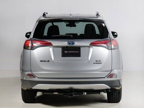 Used 2017 Toyota RAV4 XLE w/ All Weather Liner Package AWD/4WD image 7