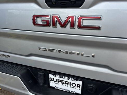 Used 2023 GMC Sierra 2500 Denali image 5