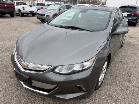 Used 2017 Chevrolet Volt LT w/ Comfort Package image 2