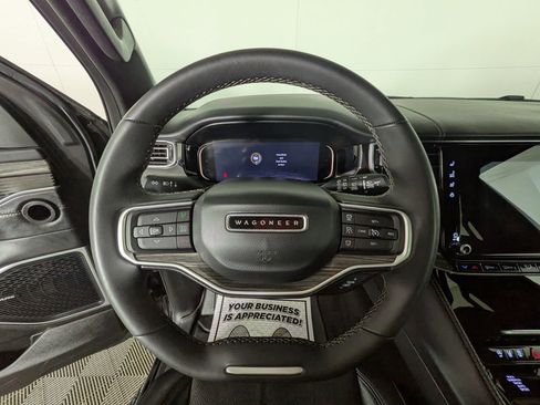 Used 2022 Jeep Wagoneer Series III image 20