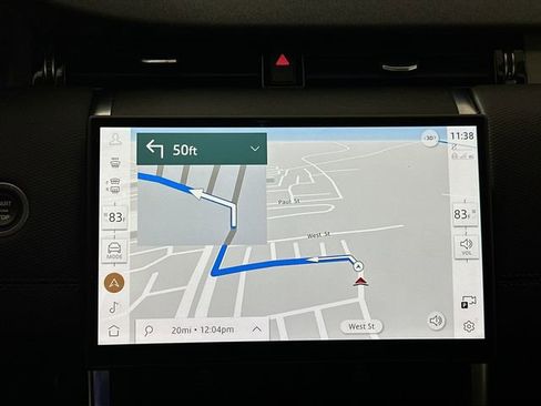 Used 2024 Land Rover Discovery Sport Dynamic SE image 12