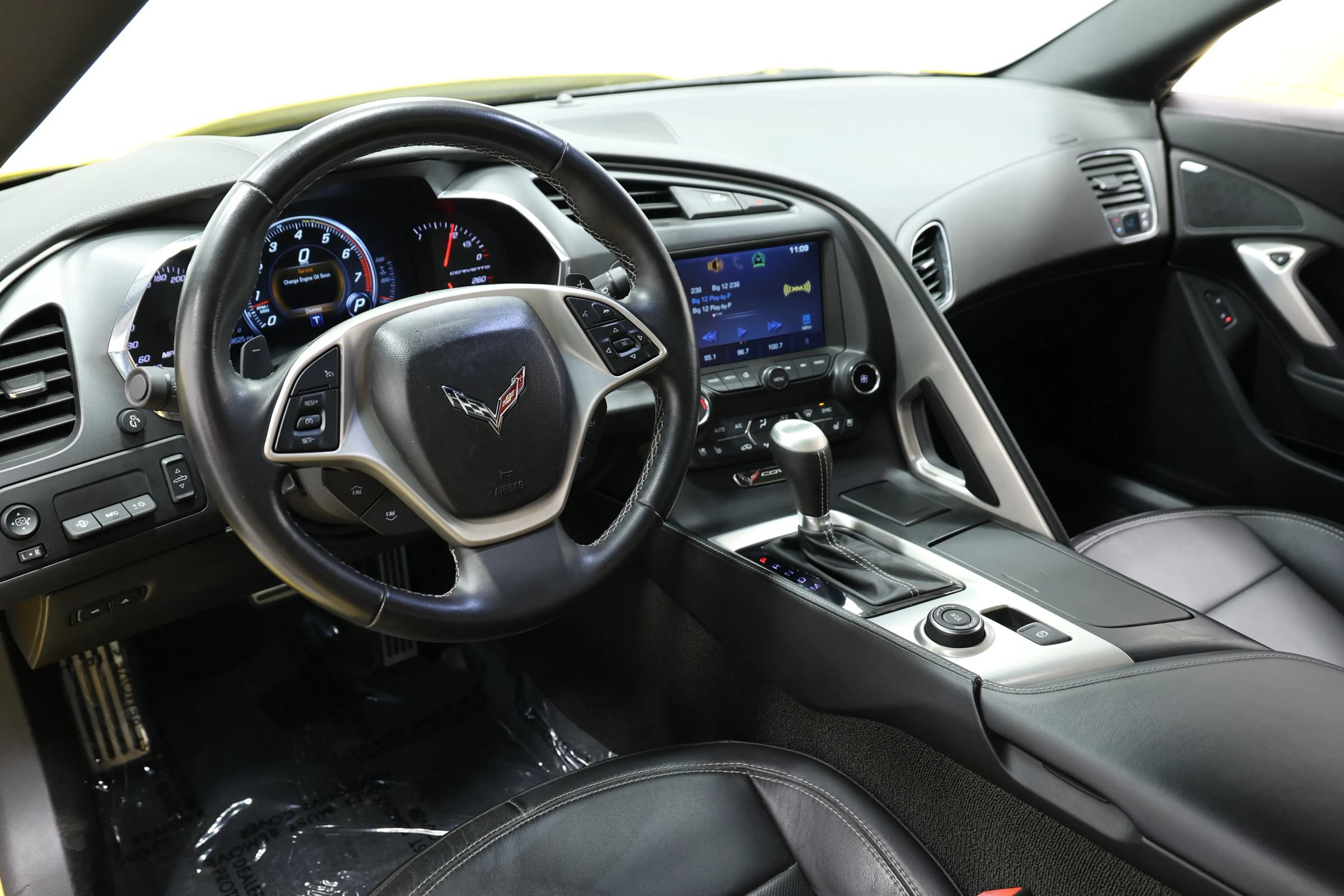 Used 2014 Chevrolet Corvette Stingray Convertible w/ 2LT Preferred Equipment Group RWD image 2