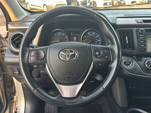 Used 2018 Toyota RAV4 Adventure image 3