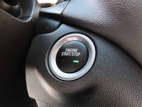 Certified 2023 Chevrolet Equinox LT AWD/4WD image 9