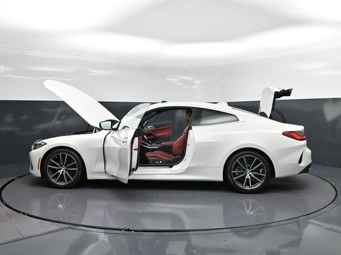 Certified 2023 BMW 430i Coupe w/ Premium Package image 46