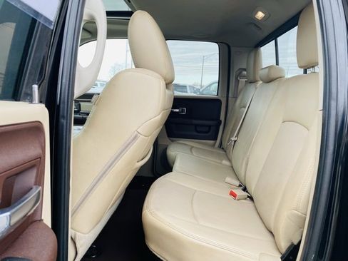 Used 2014 RAM 1500 Laramie w/ Convenience Group image 21