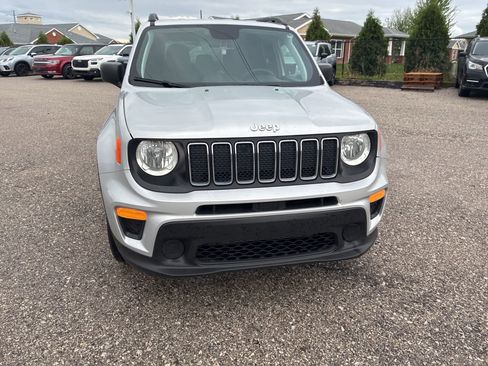 Used 2019 Jeep Renegade Sport w/ Sport Appearance Group AWD/4WD image 8