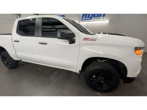 Used 2024 Chevrolet Silverado 1500 Custom Trail Boss image 2