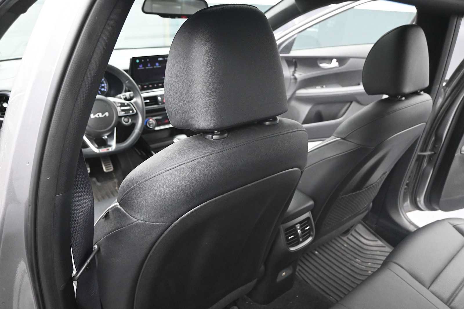 Used 2023 Kia Forte GT-Line w/ GT-Line Premium Package FWD image 23