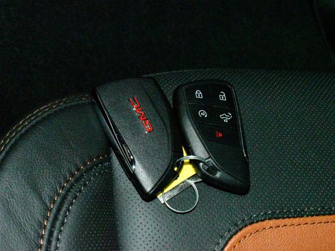 Used 2025 GMC Sierra 1500 AT4 w/ AT4 Premium Package image 97