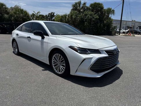 Used 2020 Toyota Avalon Limited FWD image 11