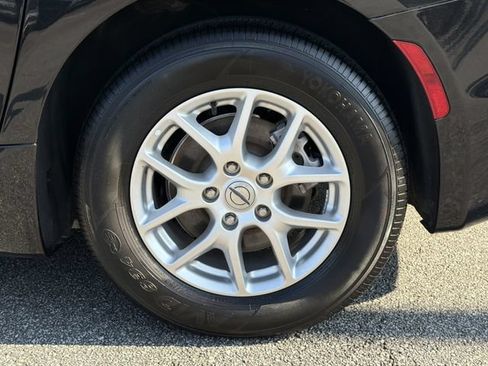 Used 2023 Chrysler Pacifica Touring-L FWD image 22