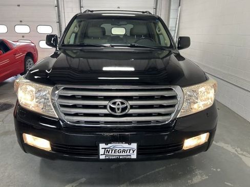 Used 2010 Toyota Land Cruiser AWD/4WD image 2
