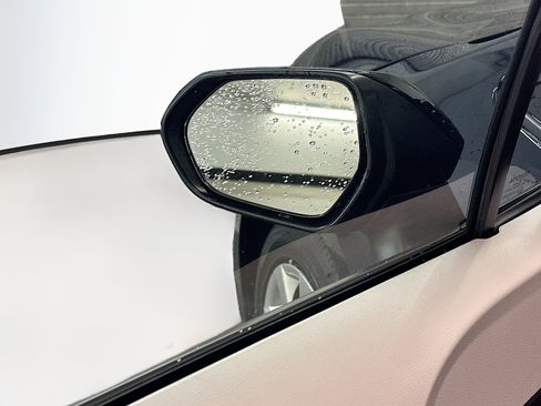 Used 2025 Toyota Corolla LE FWD image 16