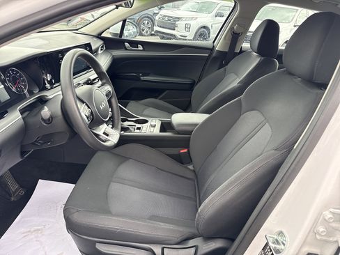 Used 2023 Kia K5 LXS FWD image 12