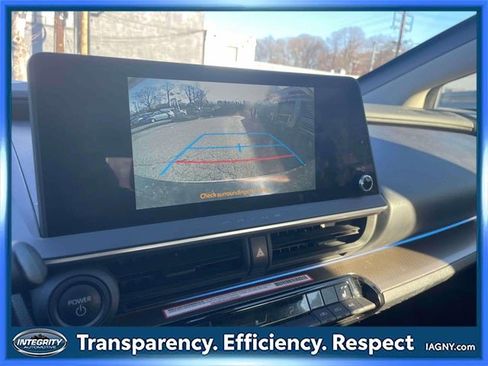 Certified 2023 Toyota Prius XLE image 28