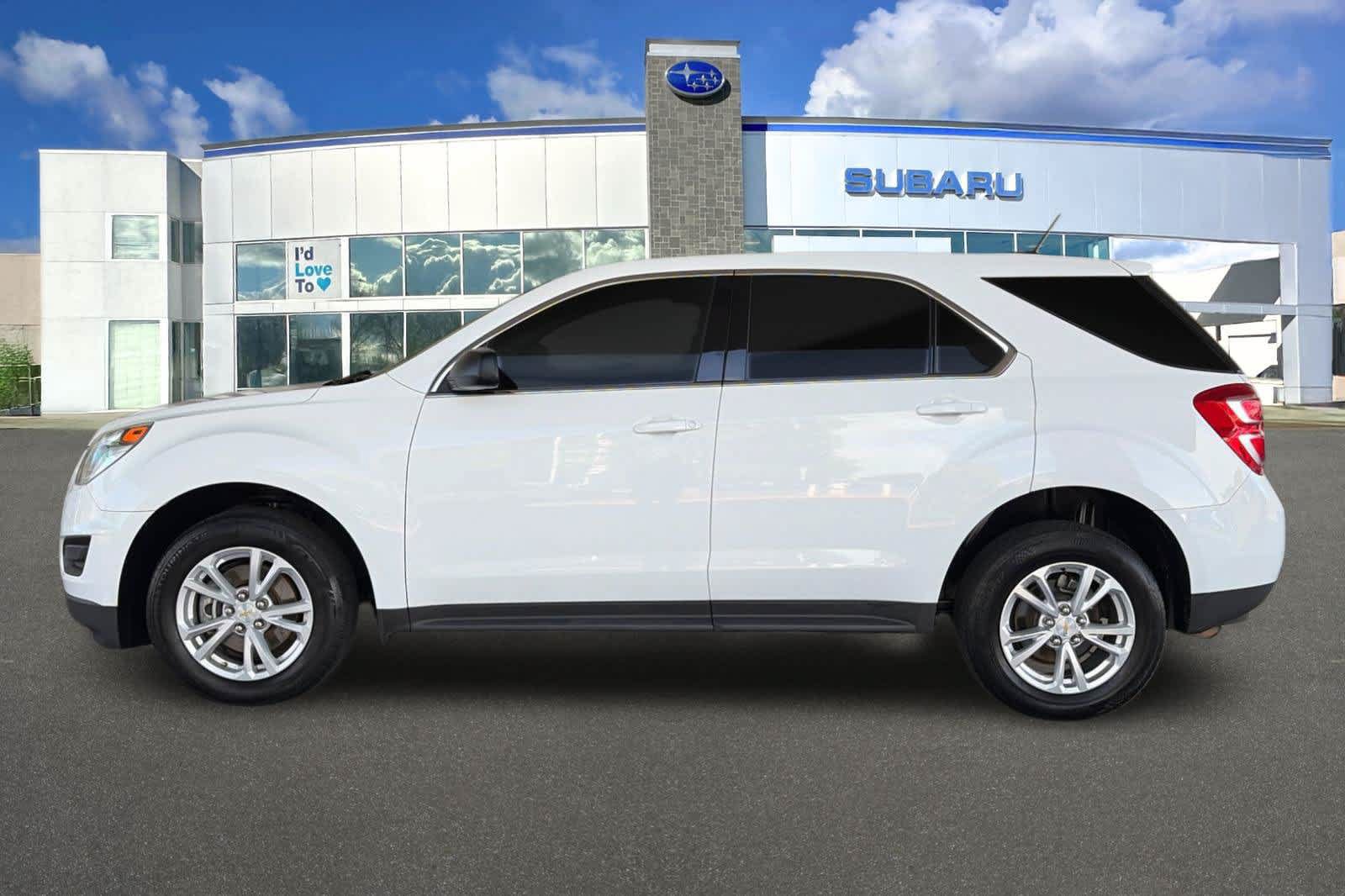 Used 2017 Chevrolet Equinox LS AWD/4WD image 9