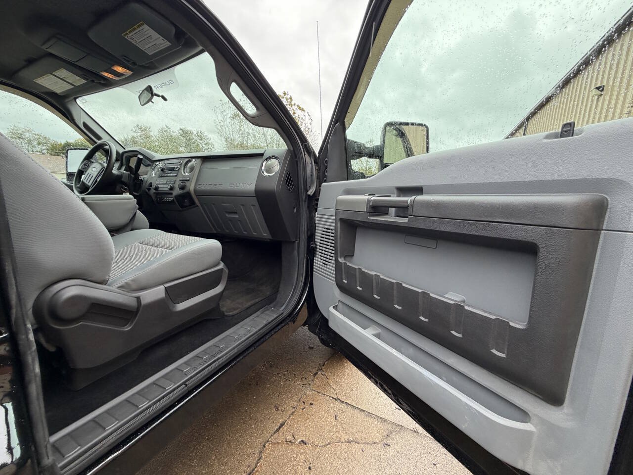 Used 2012 Ford F250 XLT w/ Snow Plow Prep Pkg AWD/4WD image 18
