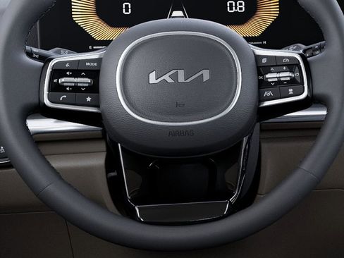 New 2026 Kia Carnival LXS FWD image 22