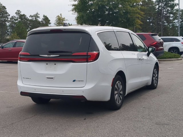 Used 2024 Chrysler Pacifica Limited FWD image 5