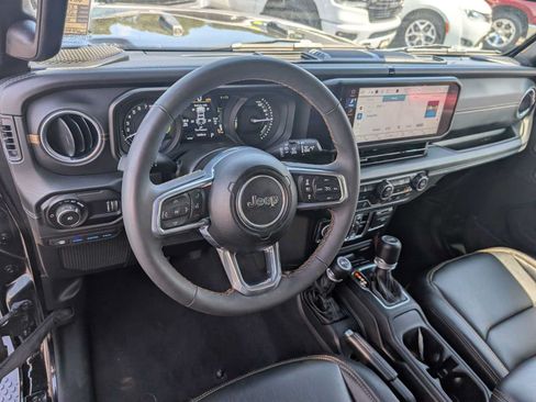Used 2024 Jeep Wrangler Unlimited Sahara w/ Safety Group AWD/4WD image 15
