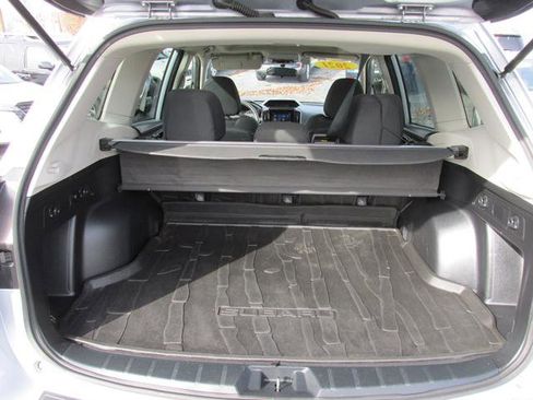 Used 2021 Subaru Forester Premium image 7