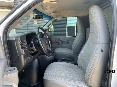 Used 2020 Chevrolet Express 3500 w/ Power Convenience Package RWD image 25