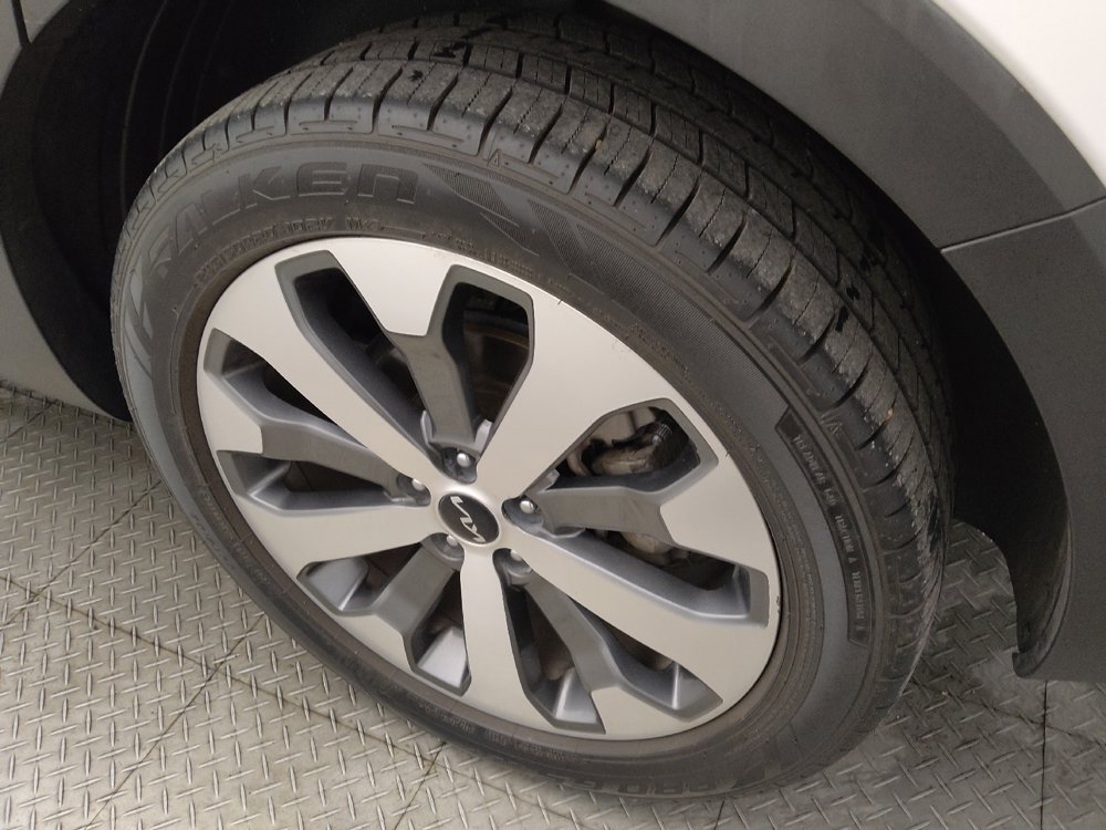 Used 2022 Kia Telluride S AWD/4WD image 31