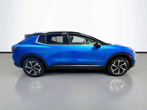 New 2026 Chevrolet Equinox EV LT FWD image 9