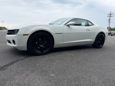 Used 2011 Chevrolet Camaro LT w/ RS Package RWD image 10